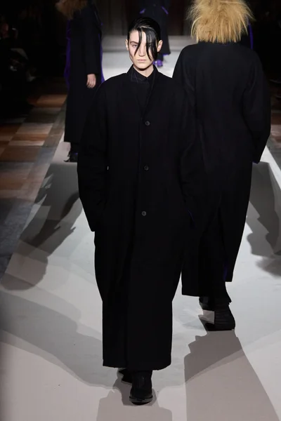 Look 40